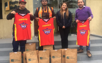Puerto Mejillones entregó indumentaria deportiva a equipo de básquetbol mejillonino