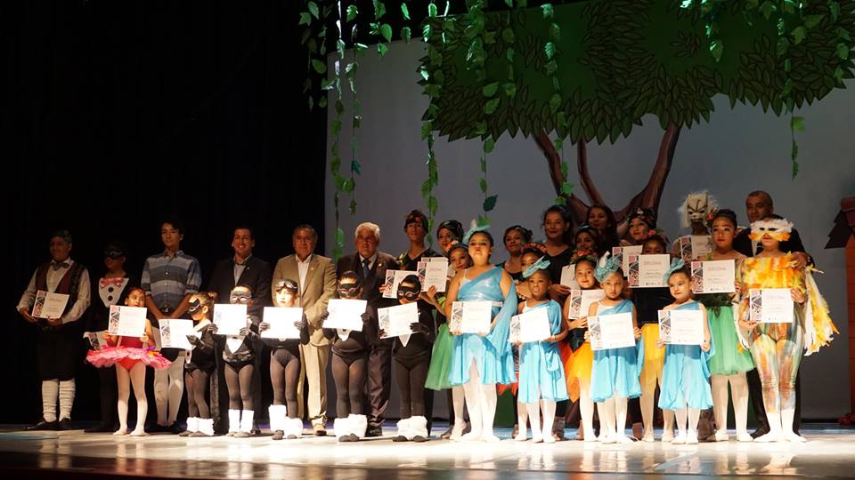 Escuela de Ballet Mejillones finalizó su sexto año con emocionante gala artística