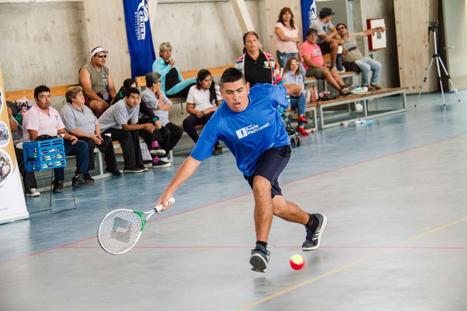 Puerto Mejillones patrocinó campeonato de tenis inclusivo en la comuna