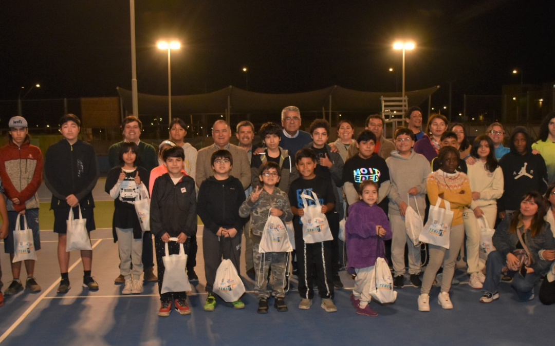 Vuelve el Taller de Tenis para la comuna de Mejillones